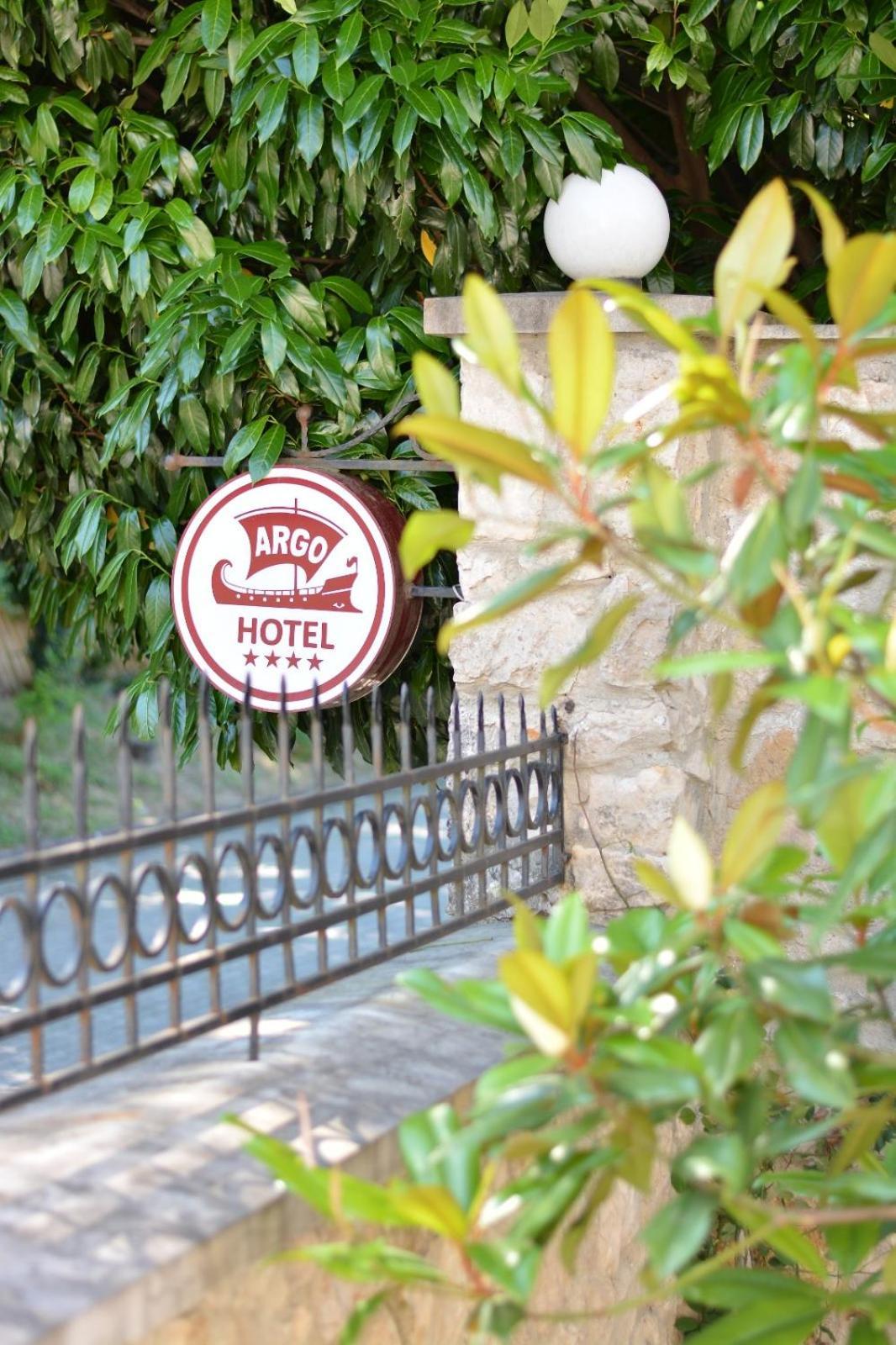 Boutique Hotel Argo Koutaïssi Extérieur photo